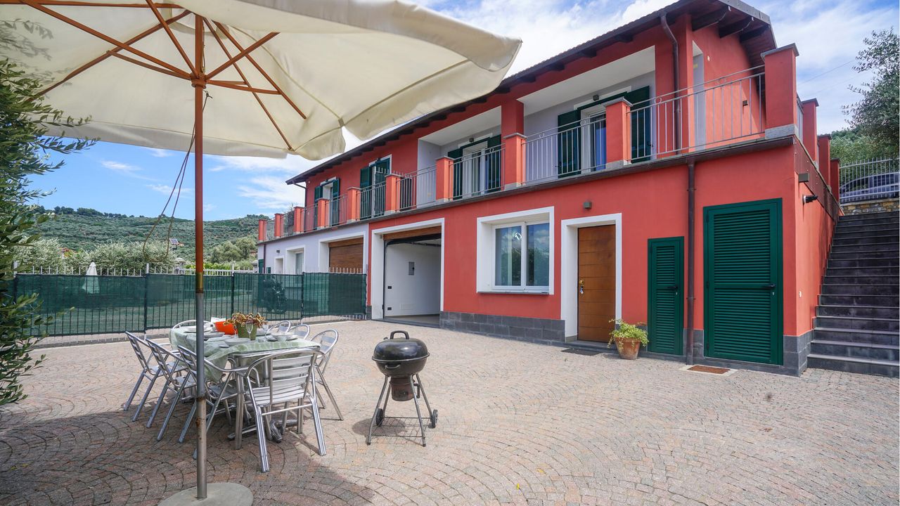house house